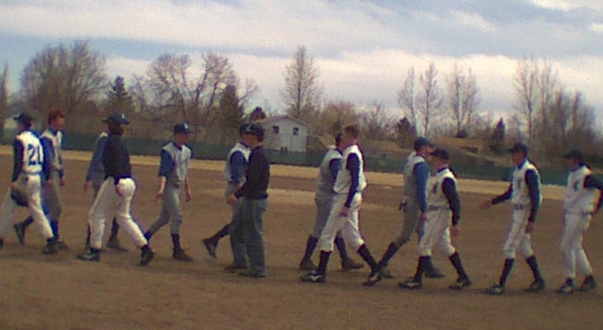 victoryhandshakemar232002.jpg